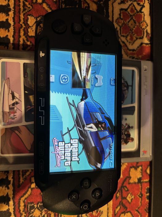 PSP-E1004 street
