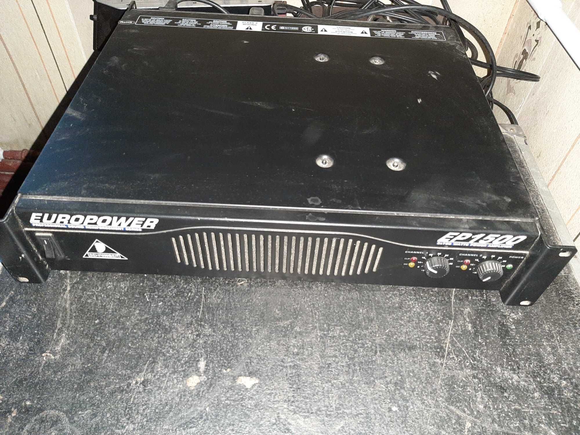 Пасивна акустична система BEHRINGER B1520PRO