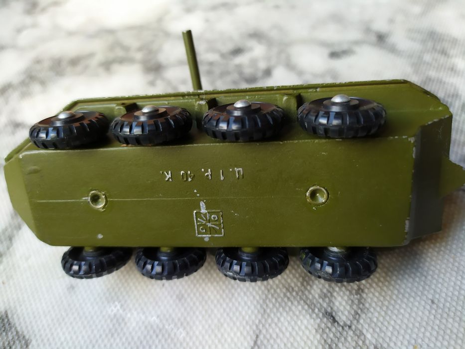 Металевий БТР , 2 шт.