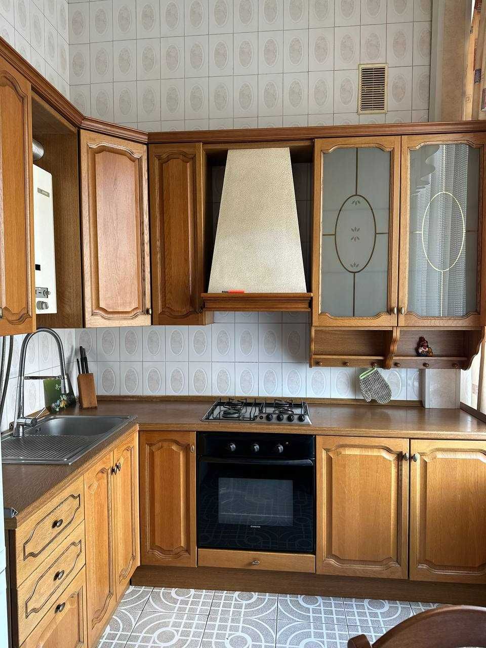 Продам ексклюзивну квартиру в центрі Полтави.