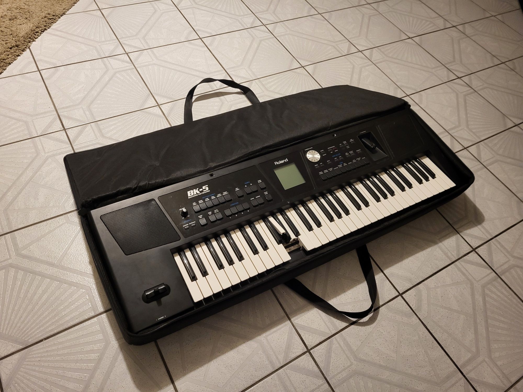 Keyboard Roland BK 5 organy sprawne okazja pokrowiec Bk 3