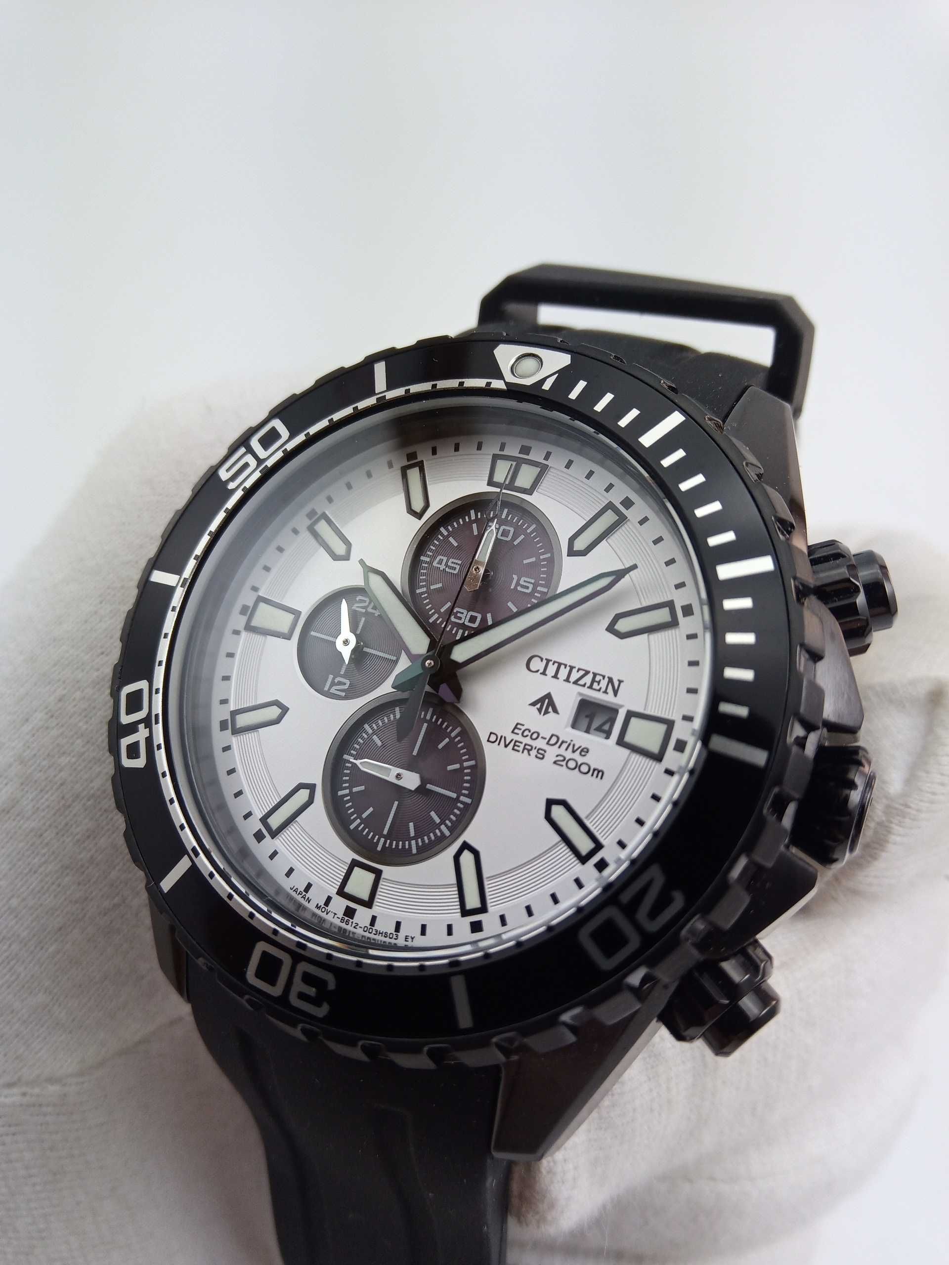 Японские мужские 200м дайверские часы - Citizen Eco-Drive CA0825-05A
