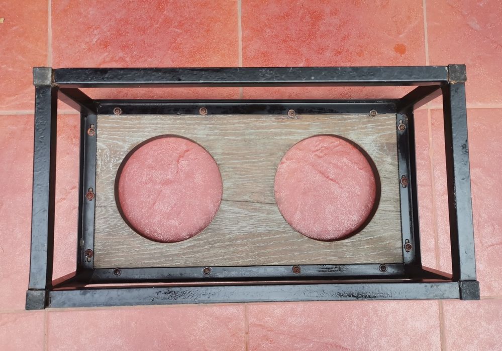 Stojak na miski Lord Lou