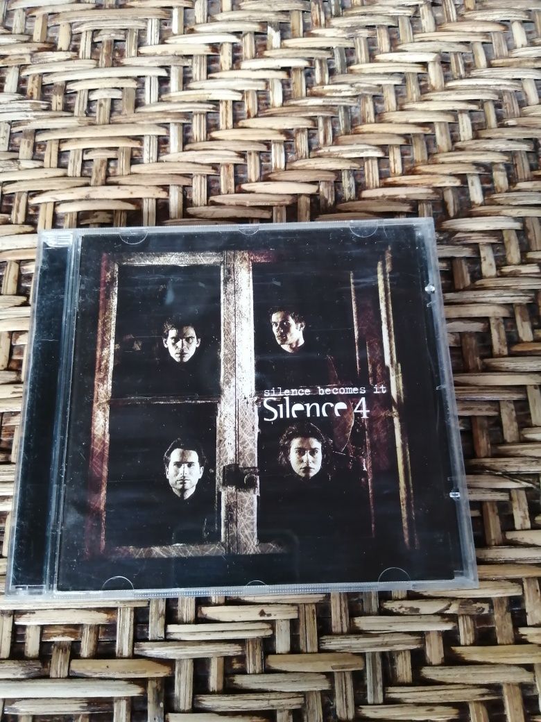 CD Silence becomes it, Silence 4