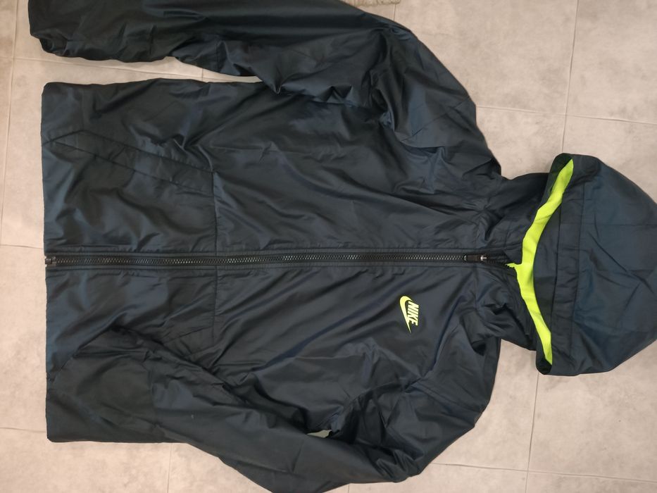 Вітрівка Nike на зріст 158 см