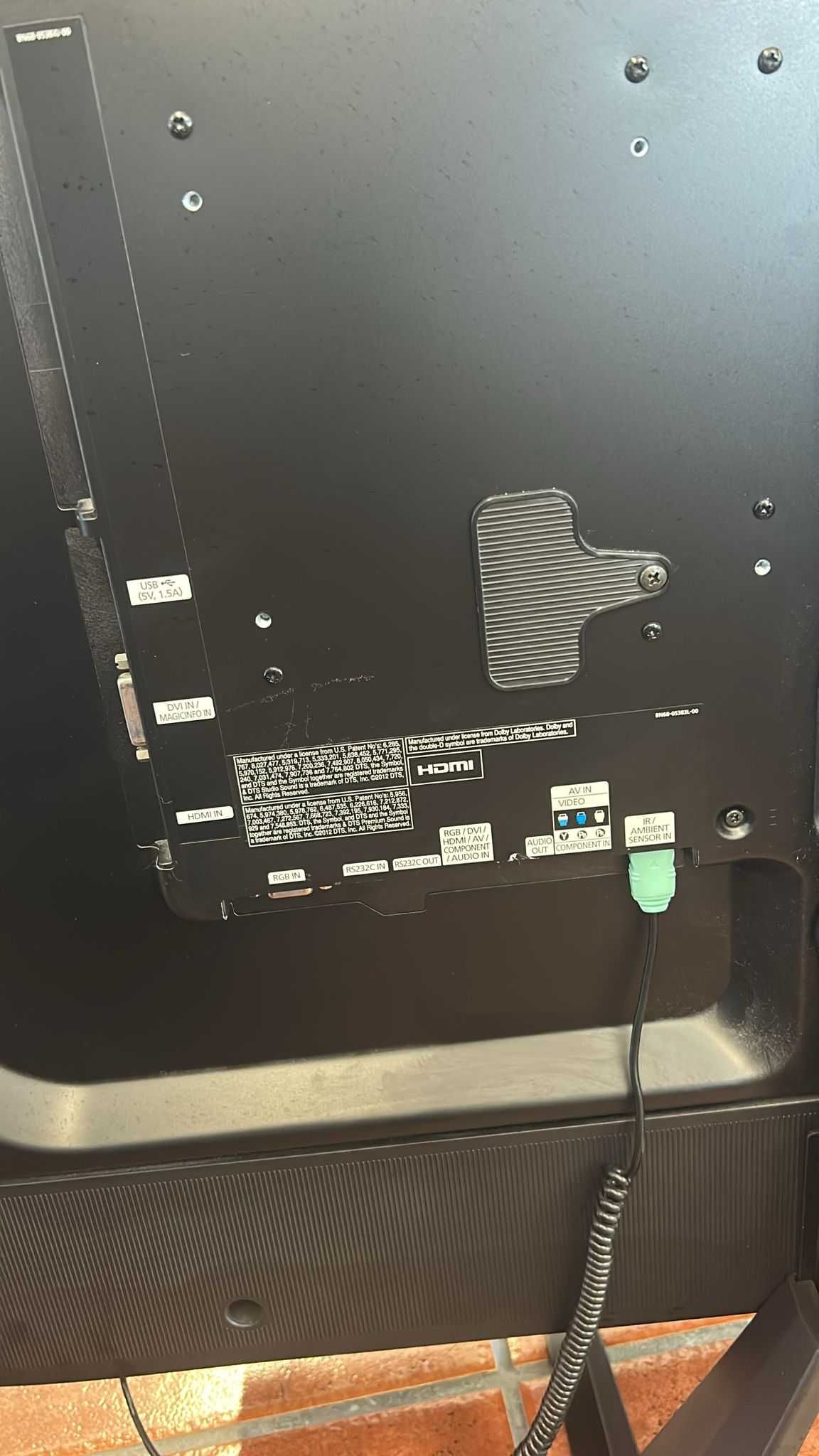 Monitor Interativo Touchscreen Samsung LH65EDE de 65 polegadas
