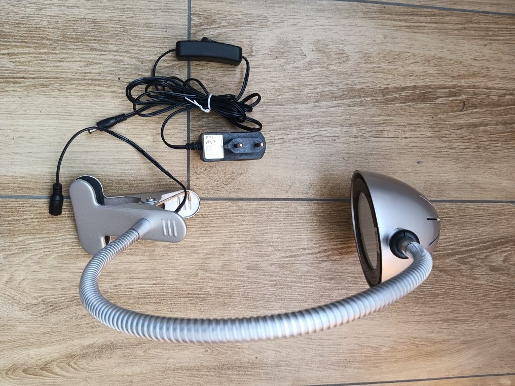Lampka biurkowa na klips LED