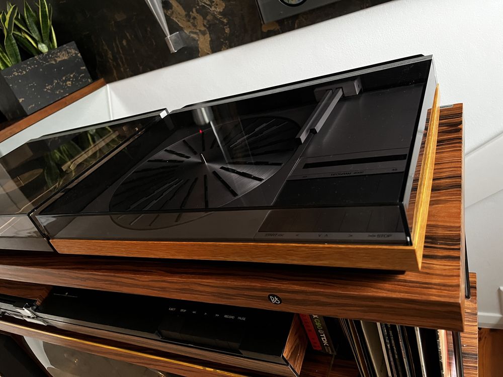 Bsng&Olufsen Beogram 4002 gramofon