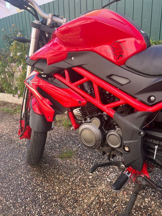 Benelli BN 125 - Excelente estado