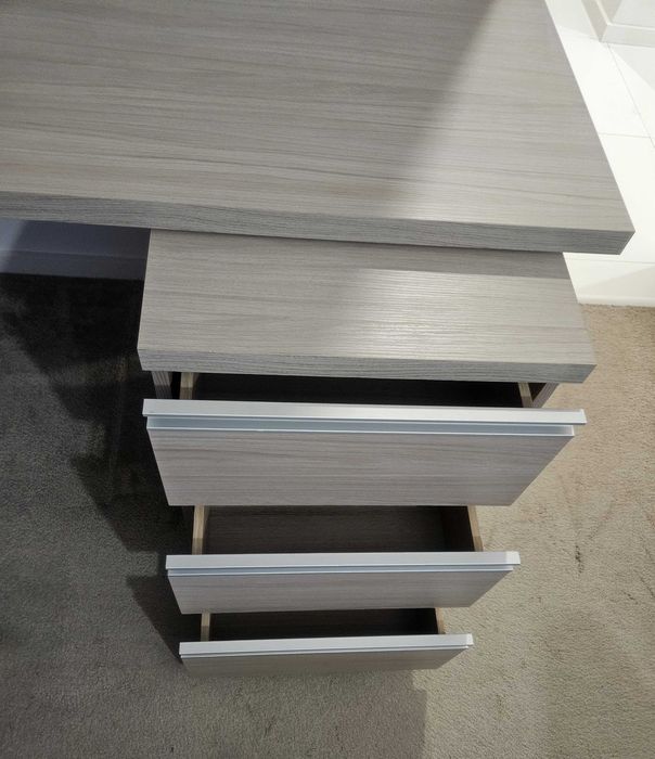 Zestaw biurko, kontenerek i regał