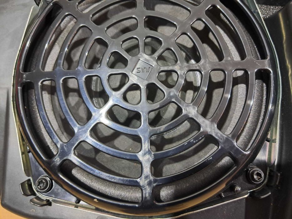 Głośnik basowy SUBWOOFER tuba  AUDI A4 B8 AVANT kombi