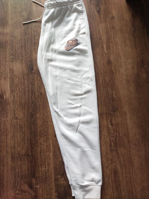 Spodnie dresowe Nike  M