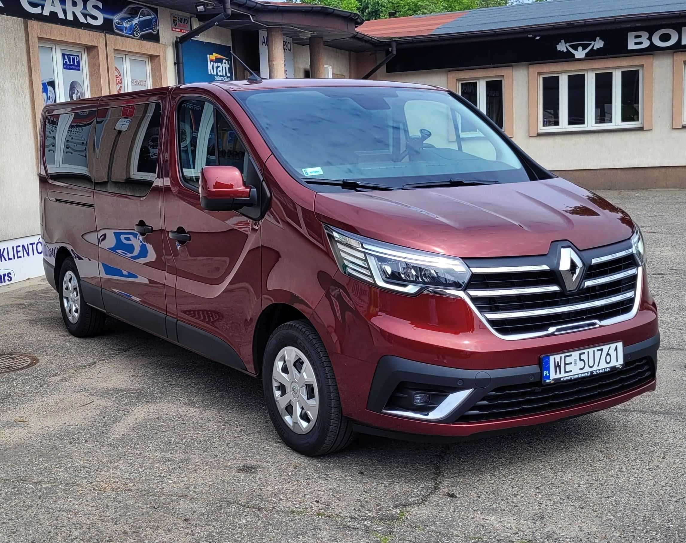 Wynajem bus busy 9-os Renault Trafic LONG 2.0dCi Wypożyczalnia MK-CARS