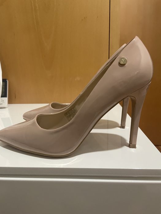 Stilettos guess usados uma vez