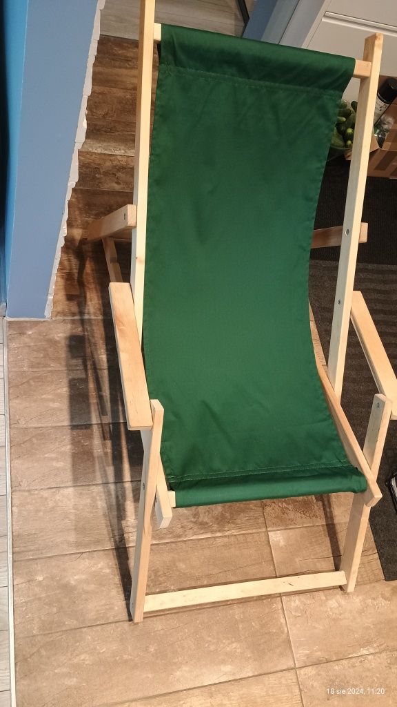 Leżak z podłokietnikami, drewniany, jak nowy