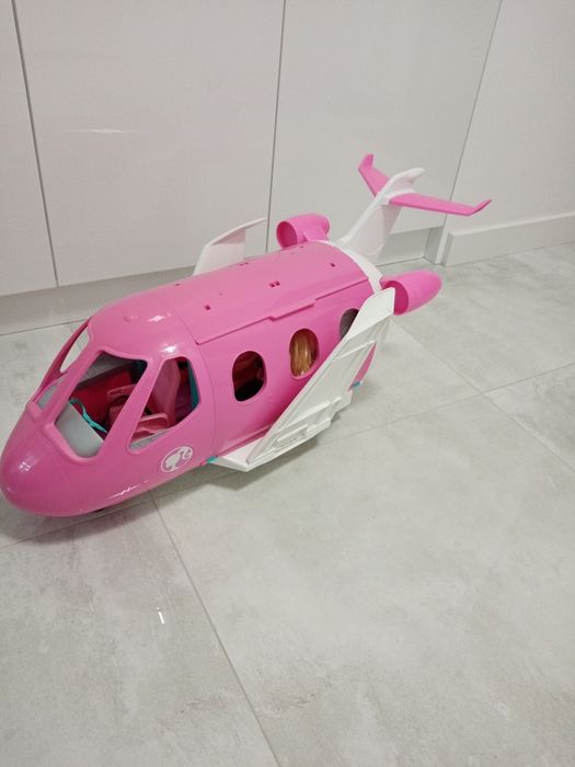 Duży samolot Barbie