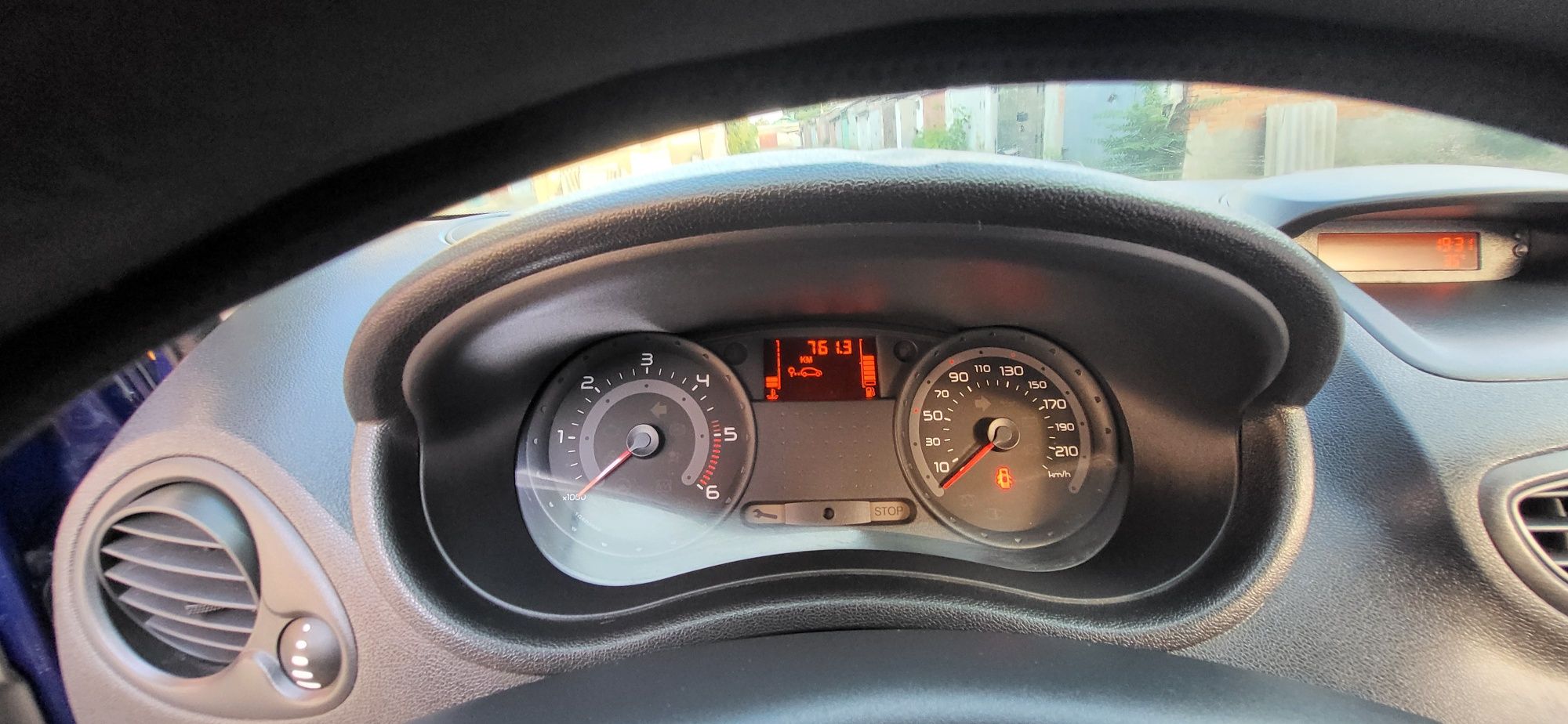 Renault clio 3 1.5 dci 2006 рік