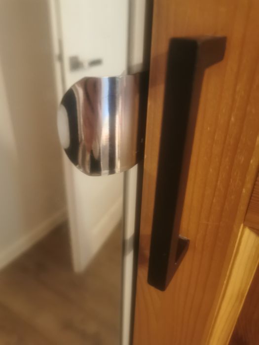 Szafa Pax Ikea w kolorze drewna
