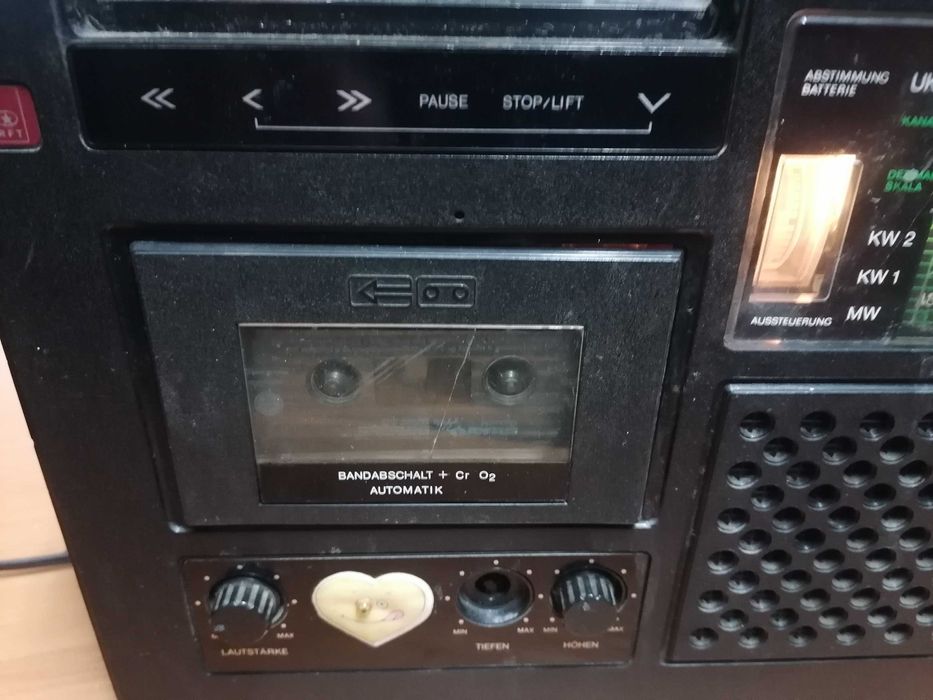 Radiomagnetofon RFT R4200