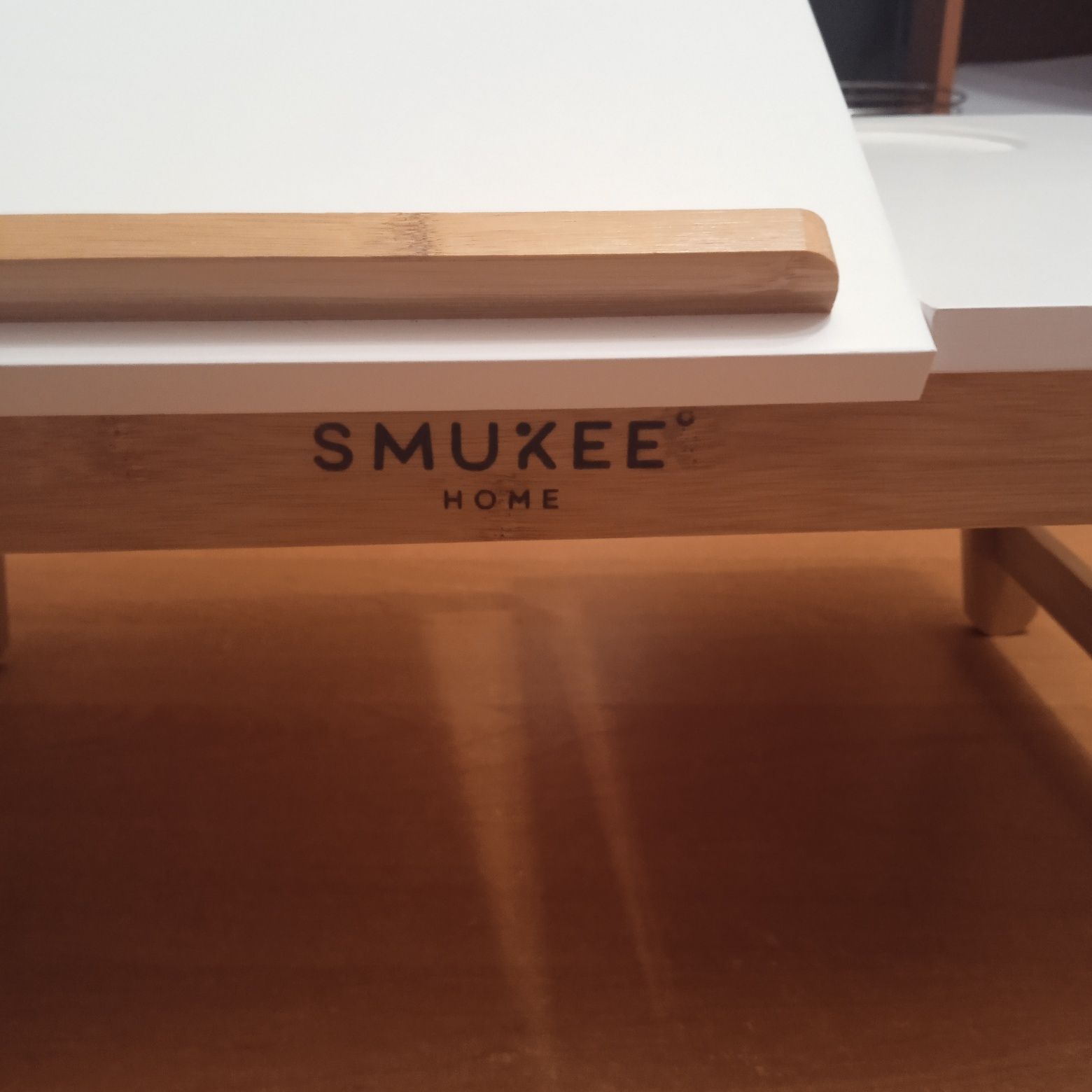 Stolik pod laptopa Smuxee