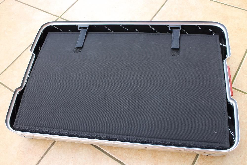 Rimowa - aluminowa walizka Porsche System PTS