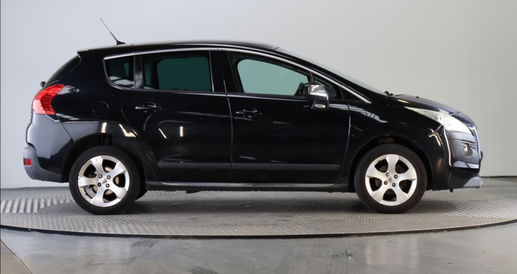 Peugeot 3008 1.6 e-Hdi Allure e-tronic