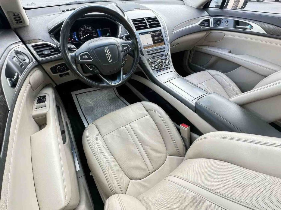 Lincoln MKZ Hybrid Reserve      2018
