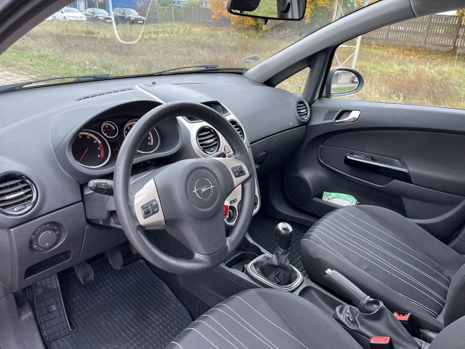 Corsa 1.4 benzyna Klima 5 drziwi