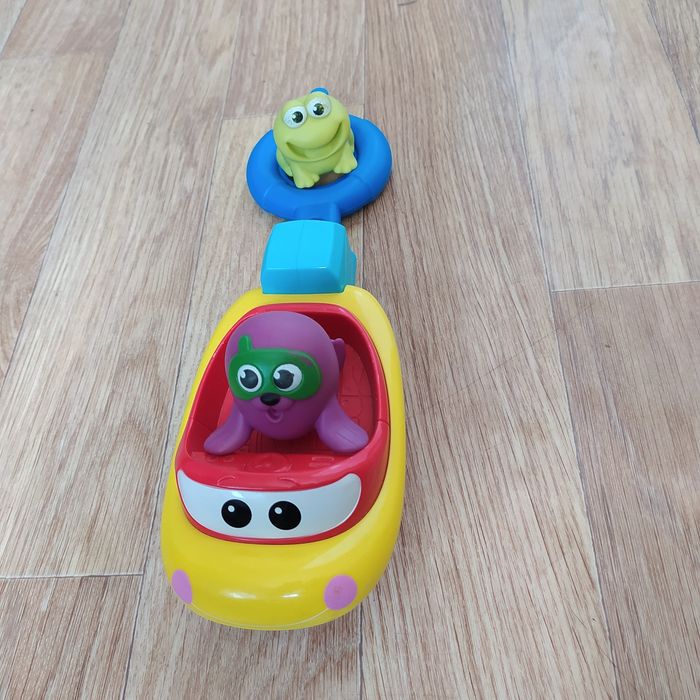 Игрушка кораблик для купания