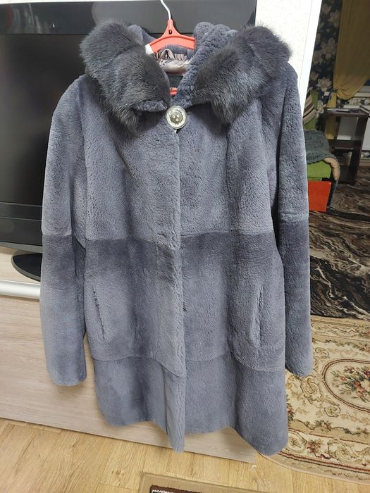 Продам шубу натуральный мех
