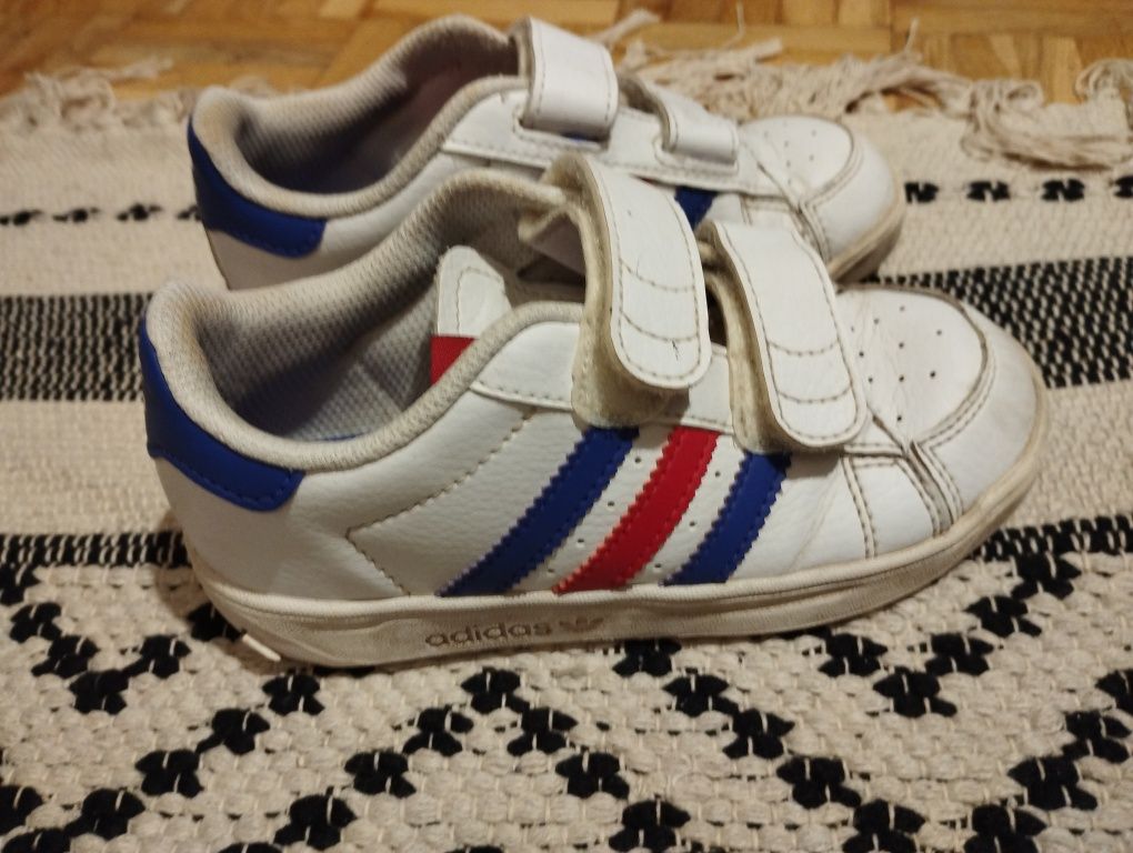 Adidaski rozmiar 27