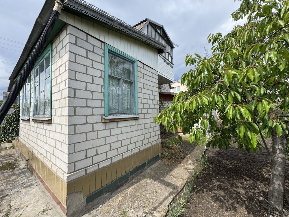 Продаж дачного будинку. Благодатне