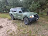 Mitsubishi pajero 3.0 V6 benzyna