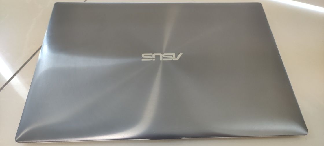 Ноутбук ASUS Zen Book (i5)