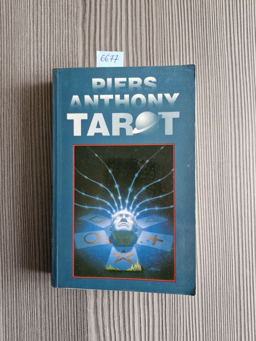 6677. "Tarot" Piers Anthony