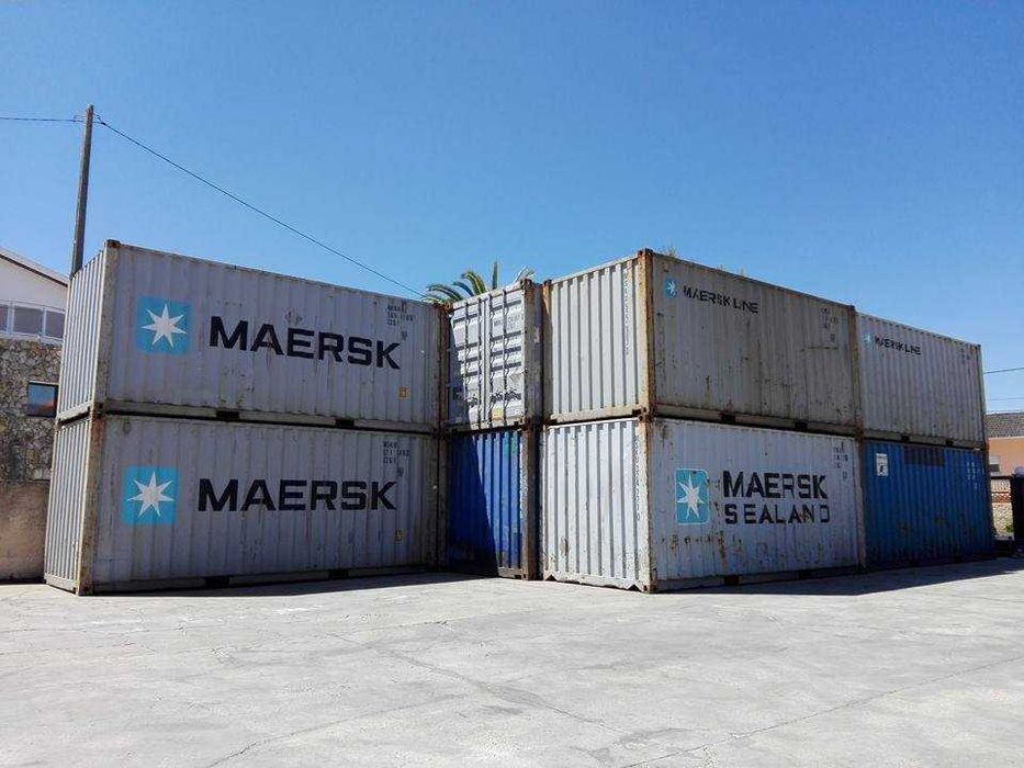 Contentores marítimos 20' e 40'