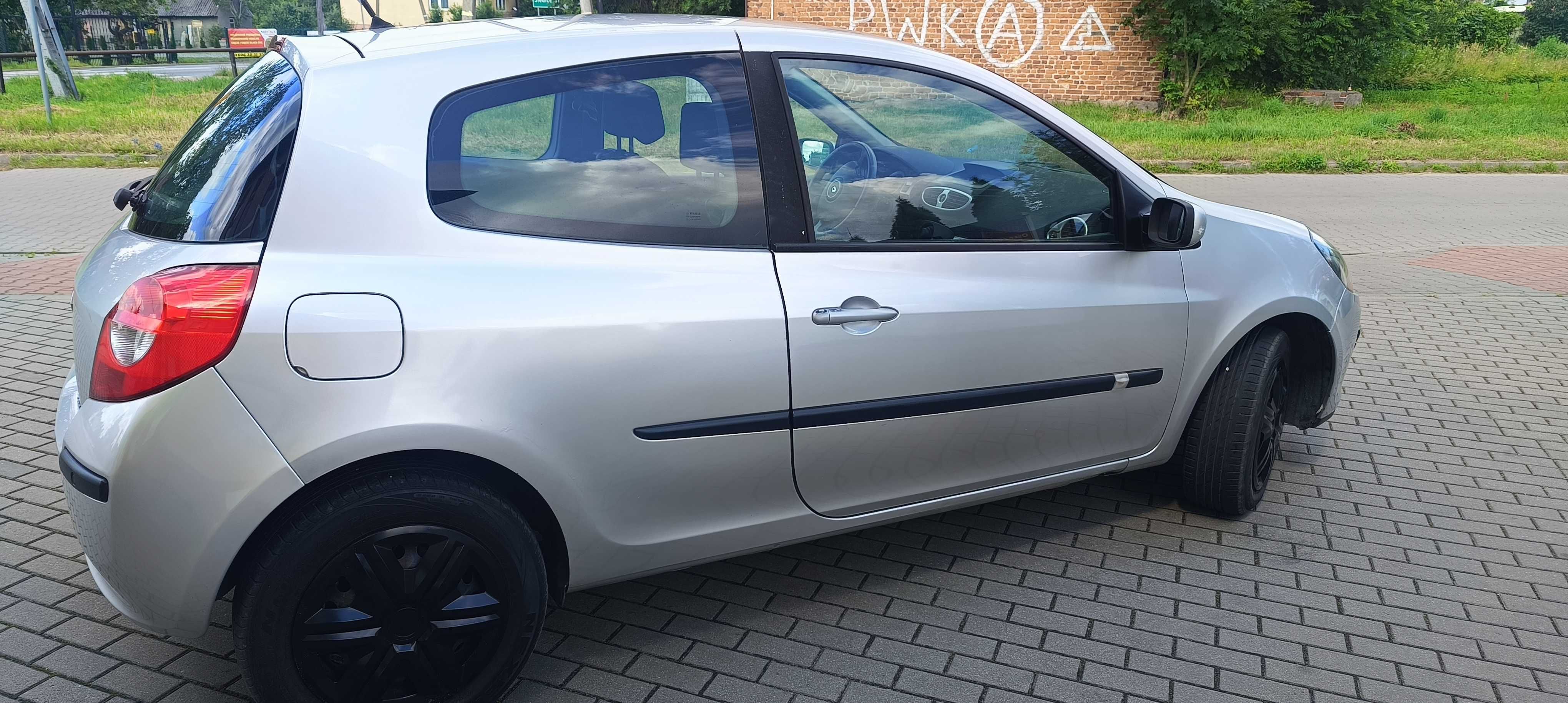 Renault Clio 3 1,6 16v 2006 Niski przebieg Klima