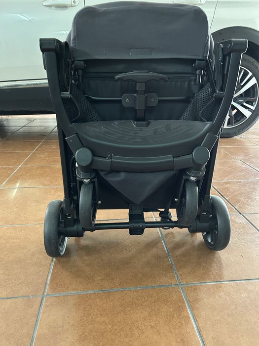 Carrinho de passeio Kubic Gris Asalvo