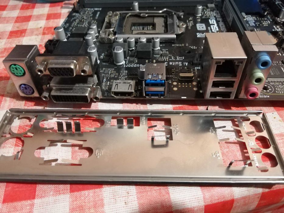 Материнська плата Asus H310M-R R2.0 1151-V2 8 -9 поколение