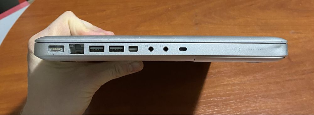Ноутбук MacBook A1278 13"/ 2GB RAM/250GB HDD! N2366