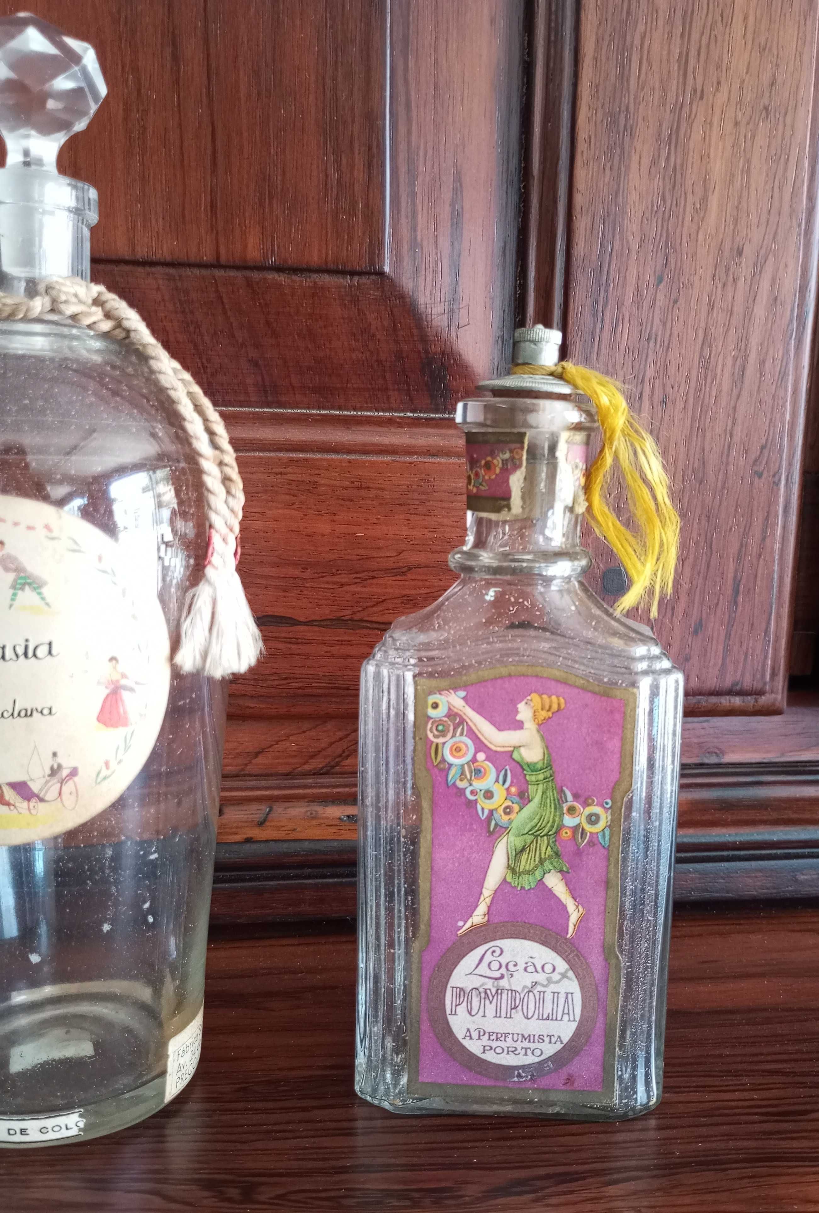 Antigos frascos de cosmética A Perfumista Porto Fabrica Santa Clara