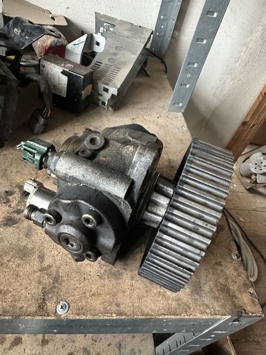 Топоивный насос ТНВД МАЗДА 3 6gg СТО