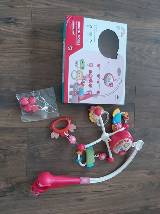 Muzyczna karuzela z projektorem