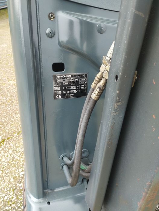 Empilhador Linde E16