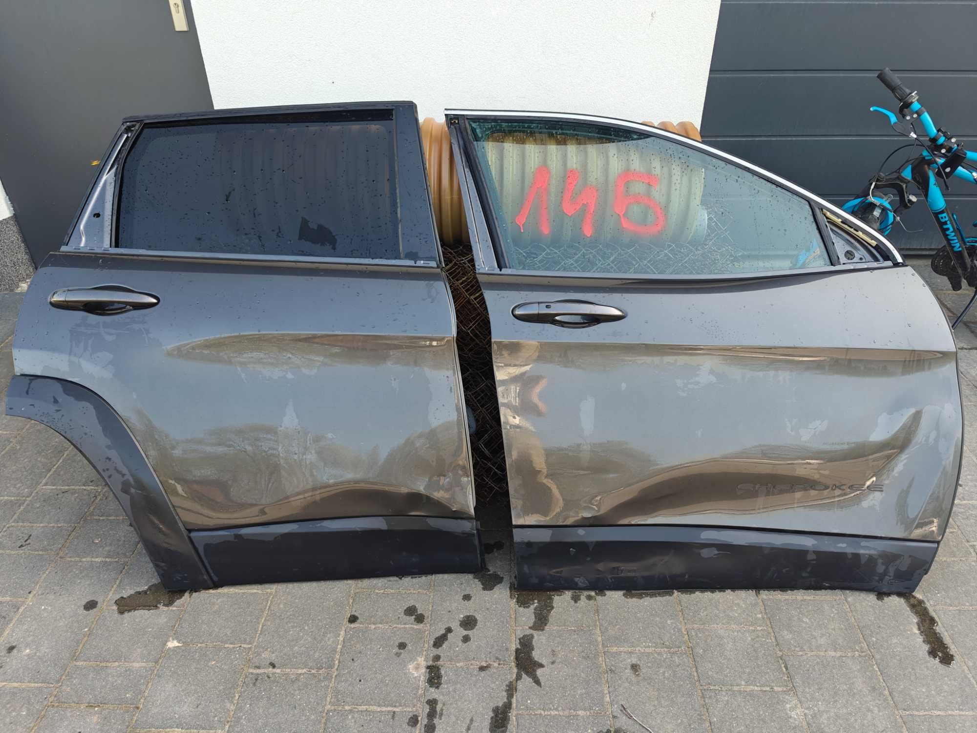 Drzwi prawe przód i tył Jeep Cherokee KL  PAU