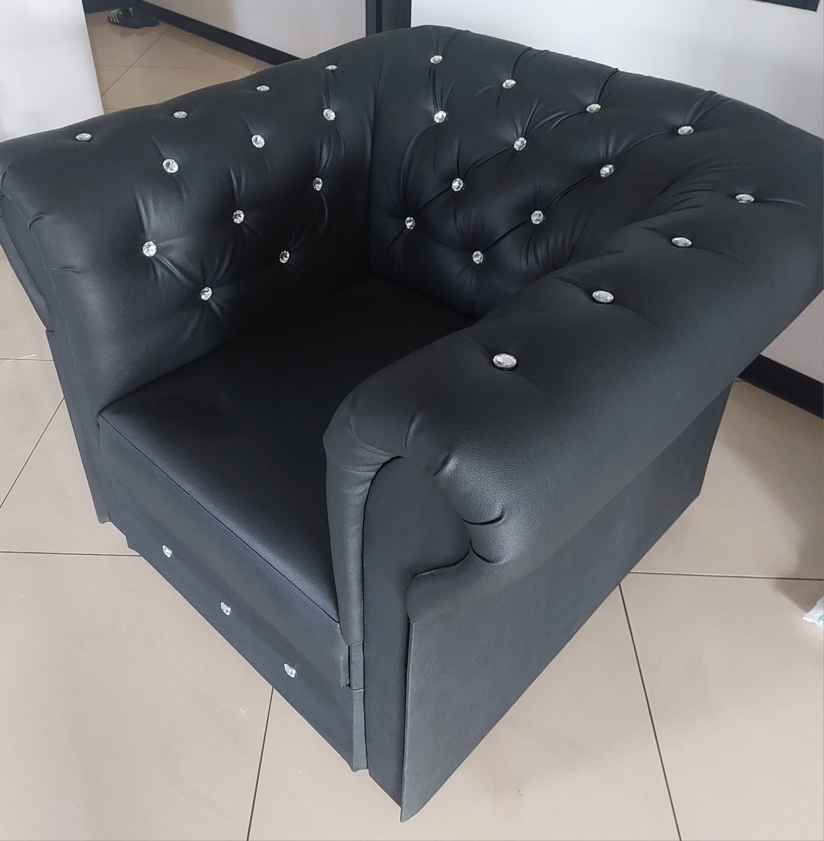 Fotel Chesterfield do salonu .