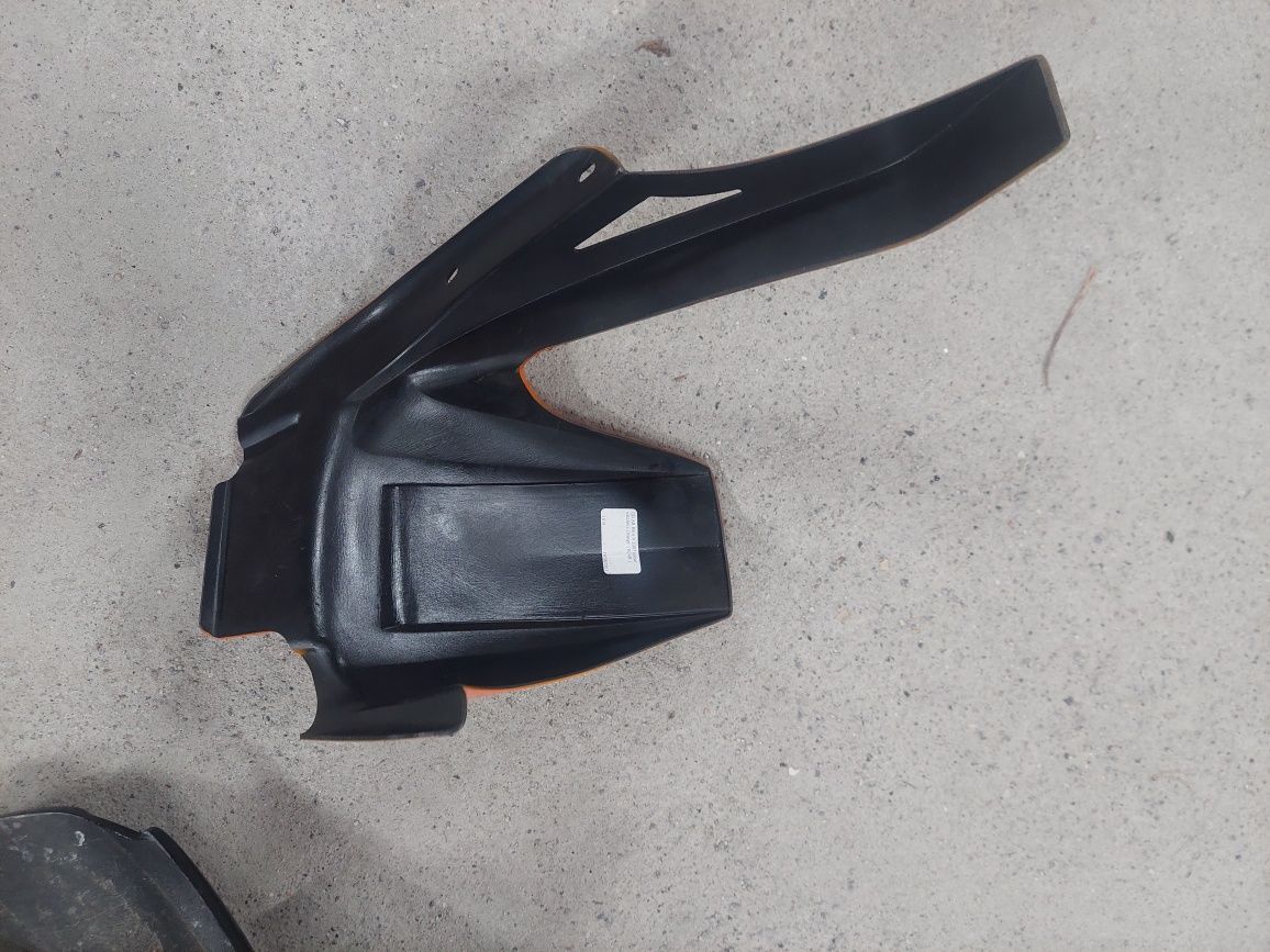 Czasza Yamaha r6 błotnik nadkole honda hornet er6 2007 tył osłona