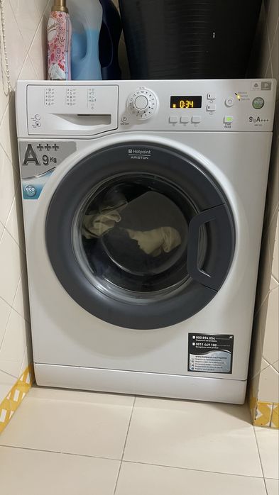 Máquina Lavar Roupa Ariston Hotpoint - Muito Económica