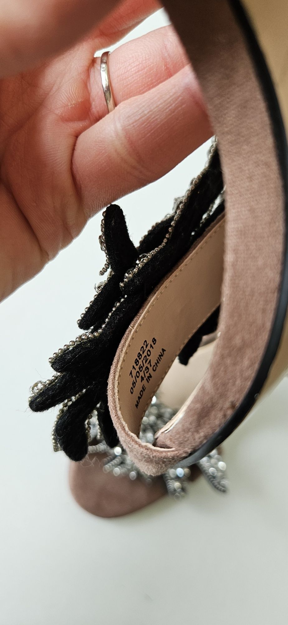 Buty na obcasie szpilki rozm. 37