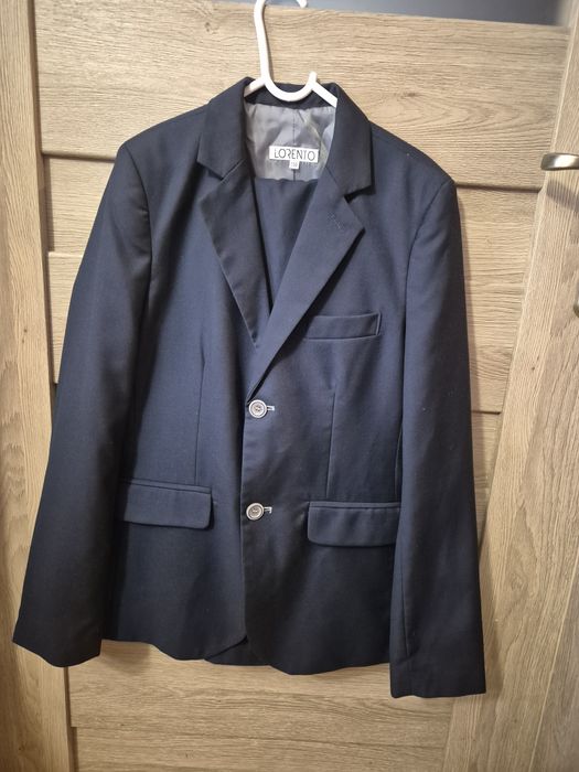 Sprzedam garnitur chłopięcy